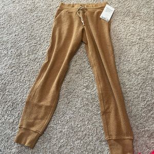 NWT Lululemon Warm Down MR Jogger